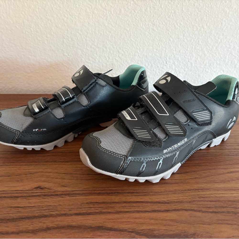 Bontrager Women's Cycling Shoes - Excellent Condition